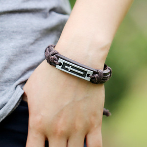 <span class=keywords><strong>KOMI</strong></span> bracelet en cuir de vachette tressé simple tirage ajuster hommes et femmes croix bracelet <span class=keywords><strong>corde</strong></span> en gros - Product Image 3
