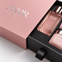 Boîte à tiroir coulissant en carton rigide rose de luxe avec insert pour emballage cadeau de parfum, de soins de la peau et de cosmétiques, avec logo personnalisé