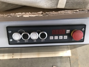 Sega a Pannello con Tavolo Scorrevole Automatico per Taglio Lineare del Legno, con Sollevamento e Inclinazione, Macchina Tagliatrice Quadrata - Product Image 3