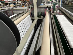 Usine de tissu non tissé à grande vitesse Lingettes industrielles Machine de découpe à chaud Machine de refendage de tissu de lunettes Machine de refendage de rouleau - Product Image 6