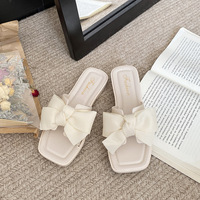 Neue modische Damen- und Mädchen-Sommer-Flachsandalen, Strandschuhe, Slides mit quadratischer Schnalle, koreanische Outdoor- und Alltags-Freizeitschuhe, Einkaufs-Slipper