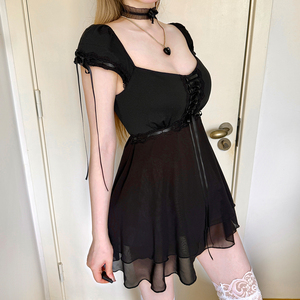 Top de chifón cómodo y holgado para fiesta, de verano, ecológico, con cuello cuadrado, manga corta, pliegues y encaje, estilo gótico oscuro para mujer - Product Image 4