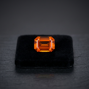 Citrino Dorado de Corte Esmeralda de 2.54 CT, Excelente Corte, Tratado Termicamente, Procedente de África - Product Image 2