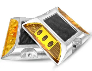 Âmbar cor LED energia solar forma quadrada alumínio estrada studs pisca-pisca solar bateria luz branca LED gato olho pisca