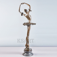 Sculpture de danseuse européenne en cuivre Statue d'art de ballet en bronze pour la décoration intérieure de la maison dans le salon Produit d'artisanat en métal