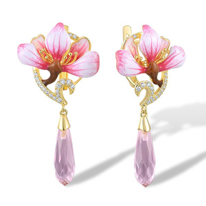 Orecchini Pendenti con Fiore in Cristallo Rosa e Smalto per Donne, Gioielli Floreali Delicati e alla Moda - Product Image 1