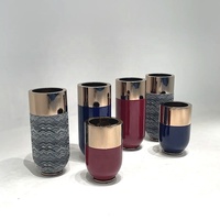 Jardinière de luxe en acier inoxydable, vase à fleurs sculptural moderne en métal pour la décoration de villas et de manoirs, hall d'hôtel