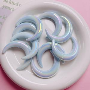 Cuentas de luna con agujero Vertical de Color sólido, cuentas pintadas a mano, cadena para teléfono móvil DIY, Material colgante para coche, cuentas acrílicas, media luna - Product Image 4