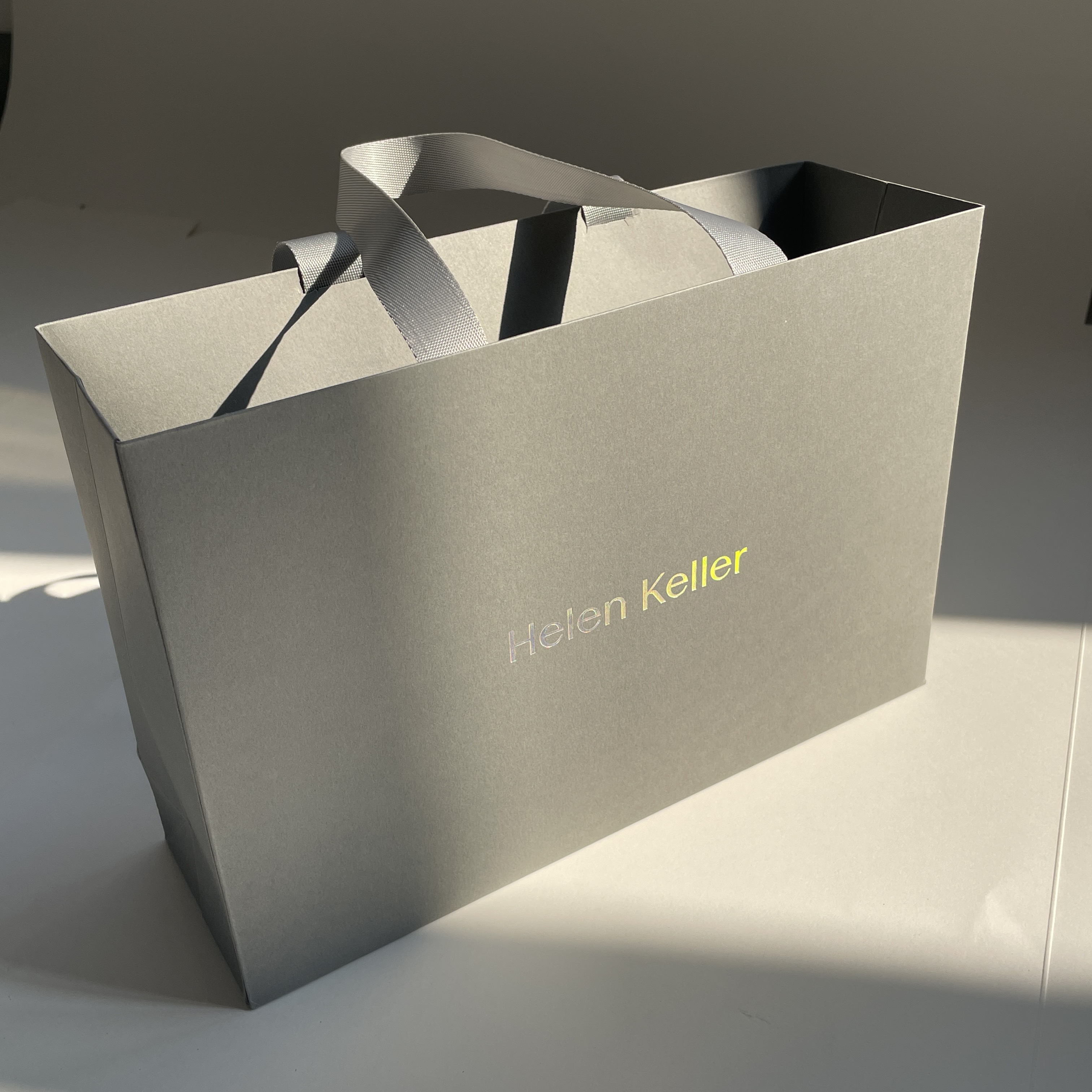 Paper Bags Kraft Eco-Friendly for Clothing Jewelry Packaging Eco Friendly Box Carry Aluminium Foil Lined Plain White Paper Bag
