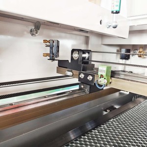 PEIXU - La Mejor Máquina de Corte Láser CO2 VEVOR de 70x50cm y 80W, Eje Giratorio de 700*500mm, Grabado 3D para Madera y Papel, con Tubo Láser de Alta Calidad - Product Image 4