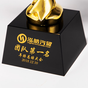 Trofeo a Forma <span class=keywords><strong>di</strong></span> <span class=keywords><strong>Ali</strong></span> d'<span class=keywords><strong>Angelo</strong></span> per Premio al Presentatore, Microfono con <span class=keywords><strong>Ali</strong></span> Placcato in Oro a Specchio - Product Image 5
