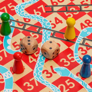 <span class=keywords><strong>Jeu</strong></span> de société de boisson de haute qualité avec plusieurs combinaisons, <span class=keywords><strong>jeu</strong></span> de boisson <span class=keywords><strong>Ludo</strong></span> <span class=keywords><strong>King</strong></span> avec boîte pour enfants - Product Image 5