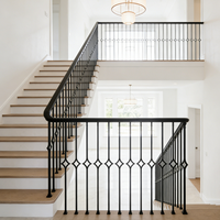 Vente en gros de rampes d'escalier modernes en fer forgé, à motifs carrés creux et en forme d'étoile noire, pour escaliers d'appartement