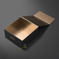 Boîte cadeau magnétique de luxe personnalisée, boîte pliante haut de gamme avec gaufrage et laminage mat