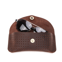 Étui à lunettes en cuir véritable avec logo personnalisé, étui à lunettes de soleil rectangulaire portable, fermeture à pression, style classique, modèle CF4002TS
