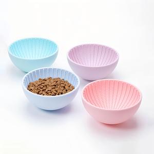Nuovi Colori Tappetino Leccabile per Cani in Silicone Ecologico Ciotola per Alimentazione Lenta Acqua e Cibo per Animali Domestici - Product Image 3