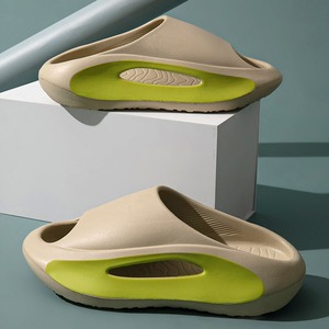 Chanclas de Verano - Zapatos para Hombre con Efecto de Estilo Informal. Chanclas de Hombre Modernas con Suela Gruesa Estilo Playa. - Product Image 3