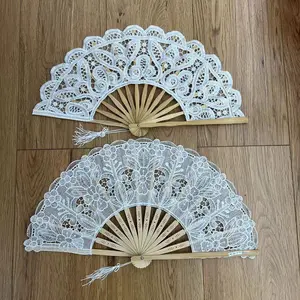 Toptan beyaz el düzenlenen Vintage gelin Fan düğün Favor hayranları düğün dekorasyon için kolu ile katlanabilir
