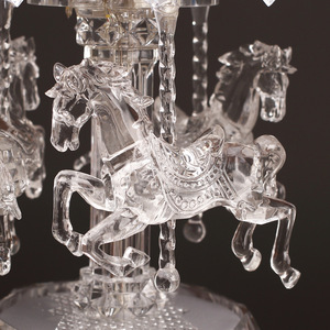 Caja de música con diseño de carrusel, luz nocturna, adorno giratorio acrílico para niñas, regalo de cumpleaños, decoración del Festival Qixi - Product Image 4