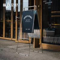 Support de panneau publicitaire pliable en métal vintage pour trottoir, présentoir d'affiches extérieur pour publicité de rue