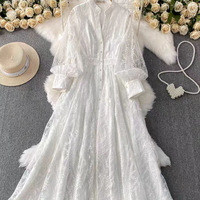 Robe longue élégante vintage française en maille, col montant, broderie, taille cintrée, simple boutonnage, pour soirée formelle