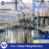 Machine de remplissage et de bouchage entièrement automatique pour bouteilles en verre d'eau gazeuse