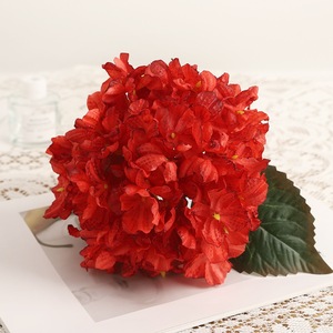 Hortensia artificiel durable de 33 cm en soie à bord brûlé, à tige unique, aux couleurs vibrantes, idéal pour les fêtes et les idées cadeaux - Product Image 5