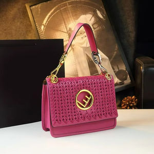 2026 Lüks Kadın Çantası Yüksek Kaliteli Kol Altı Omuz Çantası Şık Kızlar İçin Doğum Günü Hediyesi - Product Image 2