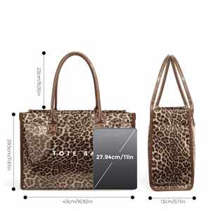 Bolso de Hombro de PVC con Estampado de Guepardo, Gran Capacidad, Impermeable, para Viajes y Compras, Estilo Retro, Casual - Product Image 4