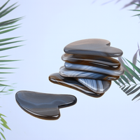 Outil de massage corporel avec étiquette vierge de rouleau de jade d'agate grise de qualité supérieure avec outil de sculpture de visage anti-rides de peigne Gua Sha