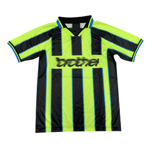 Uniforme de Fútbol Personalizado con Impresión Digital, Cómodo, de Alta Calidad, Secado Rápido, Sublimado, Negro, Estilo Retro - Product Image 2
