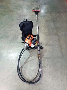 Varejador d'olives à dos thermique à essence avec 2 tiges en fibre de carbone pour la récolte - Product Image 3