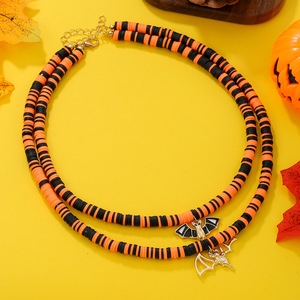 Collier choker double rangs de perles orange et noires motif chauve-souris pour femme, bijou fantaisie automne-hiver, pièce maîtresse pour Halloween - Product Image 2
