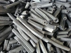 Charbon de bois de sciure sans fumée, briquettes de charbon de bois pour barbecue, briquettes de charbon de bois de sciure de forme carrée - Charbon de bois du Vietnam pour barbecue - Product Image 2