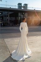 S0167G Nouvelle Robe de Soirée Élegante Longue à Manches Longues et Queue de Poisson, Parfaite pour un Banquet, Blanche et Adaptée pour une Mariée