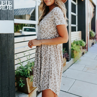 Robe courte à imprimé léopard pour femmes, manches courtes, coupe ample, style babydoll, pour les vacances d'été, à porter au quotidien