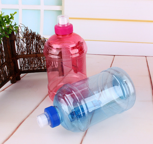 <strong>2L</strong> <strong>Water</strong> <strong>Bottle</strong> for Gym/PET Clear Jar with Handle/clear Plastic <strong>Water</strong> <strong>Bottles</strong> - Product Image 1