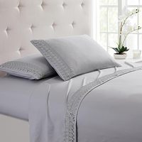 Drap de lit en dentelle de poche extra profonde de couleur unie de qualité supérieure 4 pièces 90GSM drap plat brodé en microfibre drap de lit King Size en vente