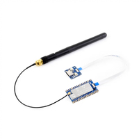 Carte de développement RP2040-LoRa pour prototypage embarqué avec module de communication à distance par puce RF SX1262, antenne et montage SMD