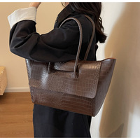 Grand Sac Fourre-Tout Designer en Cuir PU, Nouvelle Mode 2026, Grande Capacité 40x26x12 cm pour Femmes, Sac à Bandoulière de Qualité de 16 Pouces
