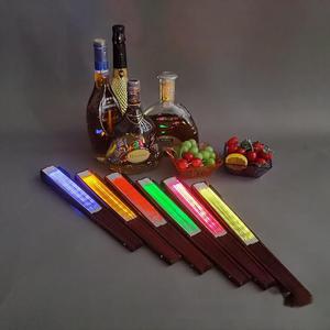 Ventilateur à main pliable avec lumière LED ventilateur de décoloration fluorescent brillant pour Performance nocturne Dj Bar <span class=keywords><strong>Club</strong></span> Room Party Décoration - Product Image 4