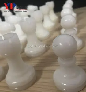 Präzisions-Kunststoff-Schachspielzeichen-Set Spritzgussform