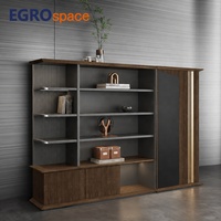Meuble de bureau EGROspace : Armoire de rangement en bois avec tiroirs verrouillables et portes de classement pour le bureau de direction (vente en gros)