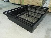 Cadre de lit d'hôtel en treillis métallique de 17 pouces US Hospitality, avec système de maintien de matelas encastré, plateforme de lit commerciale OEM pour lits doubles/grands doubles/king size