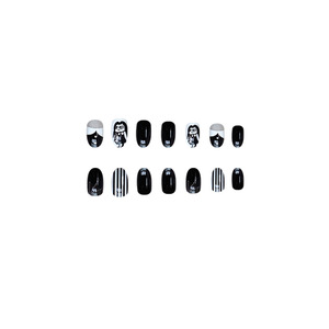 Ins Style Nail Art Tips para niñas pequeñas, uñas de almendra blancas y negras, productos terminados de telaraña de Halloween al por mayor - Product Image 5