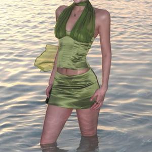 Nouvel Arrivage Ensemble Femme Vintage Personnalisé de Haute Qualité : Haut Halter Sans Manches et Jupe Courte Sexy à Taille Cintrée - Product Image 1