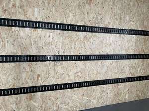 Rel E-<span class=keywords><strong>Track</strong></span> Baja Lapis Bubuk Horizontal dengan Panjang Sesuai Pesanan GYATSO untuk Van, Truk, dan Kontainer - Product Image 5