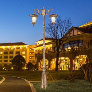 High Quality Aluminum <strong>Vintage</strong> Antique Standing Solar Powered Garden Lamp Outdoor LED Solar Garden Pole <strong>Light</strong> - Product Image 3