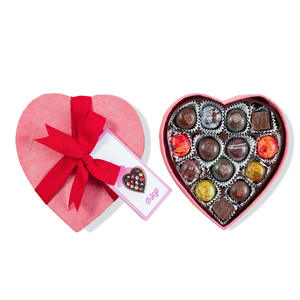 Caja de chocolate con tapa <span class=keywords><strong>y</strong></span> base en forma de corazón de lujo Embalaje de cartón rígido con lazo de cinta para juegos de dulces <span class=keywords><strong>y</strong></span> regalos románticos - Product Image 2