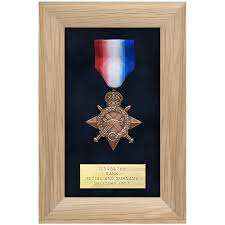 Vente en gros de médailles sportives suspendues personnalisées de style rectangulaire, modèle PJ ZY, cadre en bois 16*9, fabriqué sur mesure à Zhejiang, Chine - Product Image 2